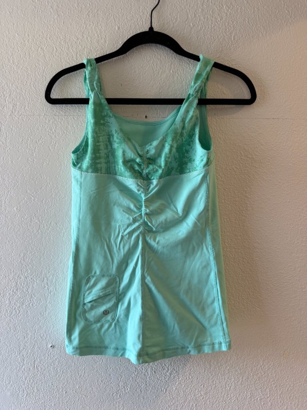 Lululemon Spirit Tank Aqua, Size 4